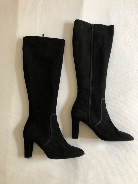 Botas de cano alto em camurça preta  | 38 | Zara