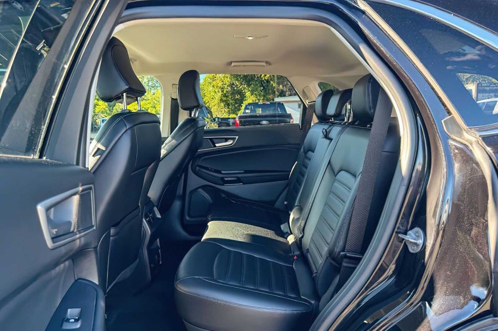 Ford Edge      2023