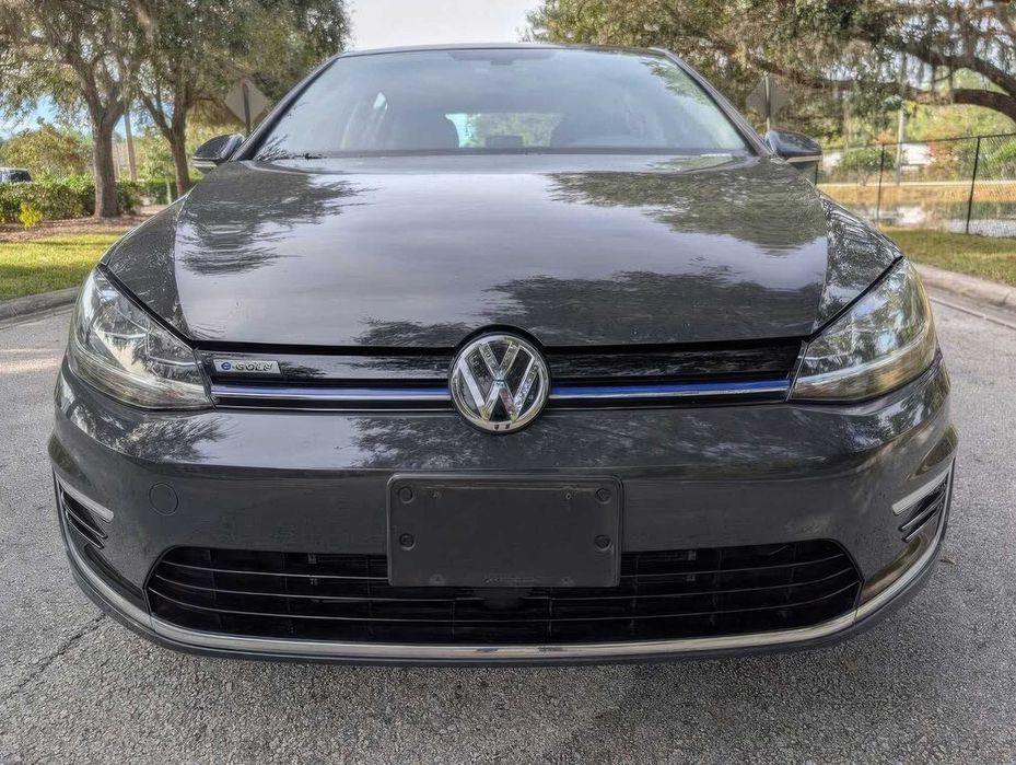 Volkswagen e-Golf SE      2019