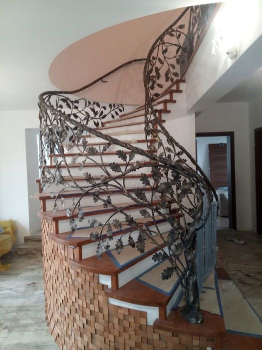 Bramy ogrodzenia kute