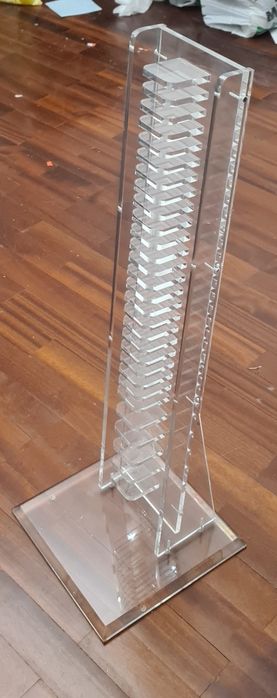 Suporte de CDs em acrílico