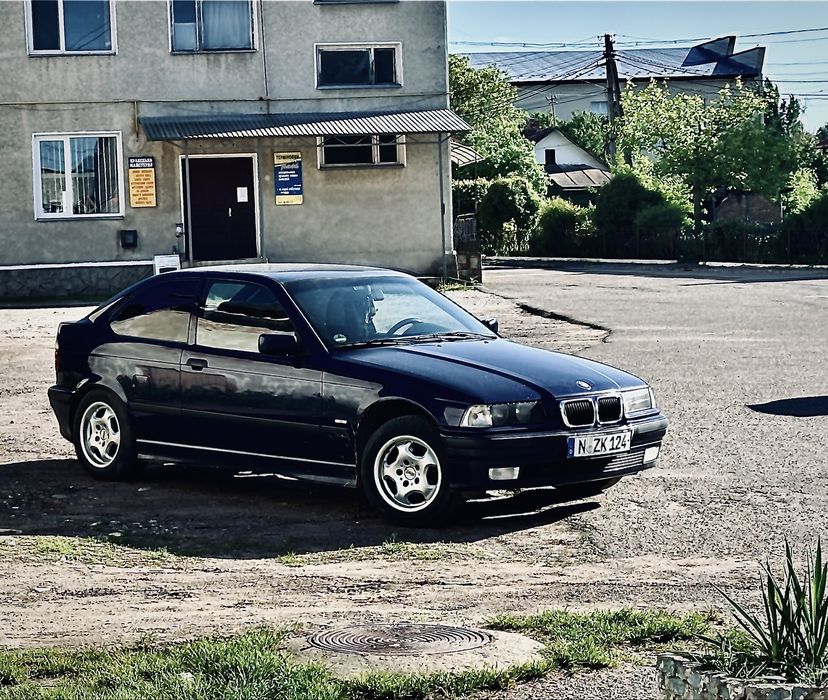 Бмв е36 compakt оригінальни пробік 300к! В рідній фарбі