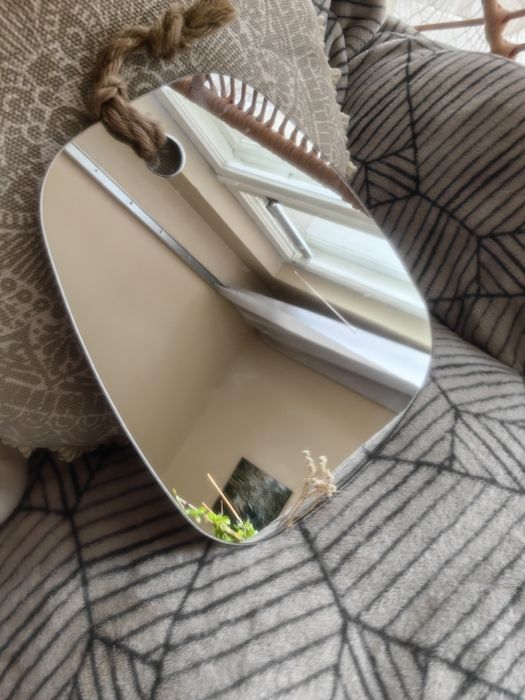 Lustro naścienne 25 x 30 cm