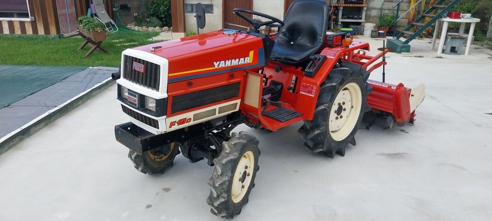 Trator Yanmar F15D