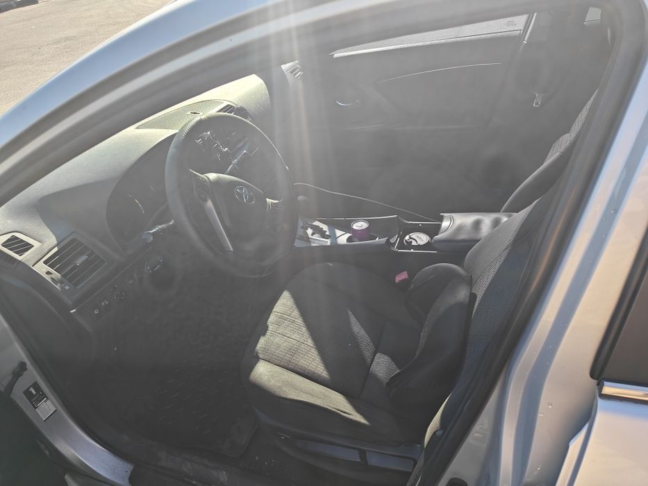 Toyota Avensis T27 універсал 2.2 D-4D  автомат, 2010