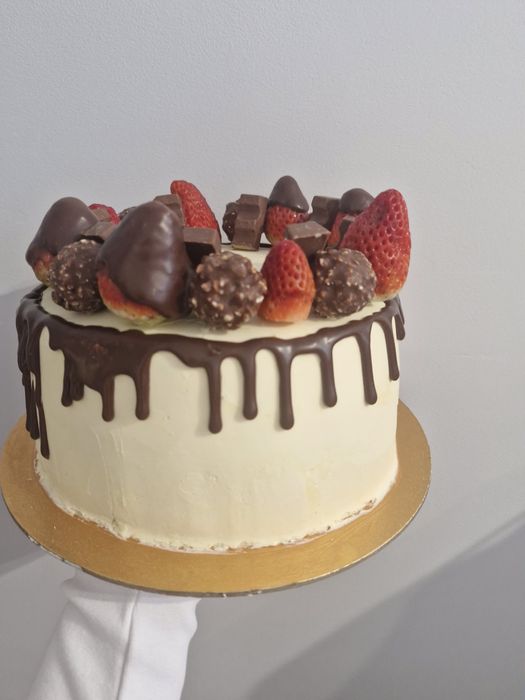 Upiekę tort urodzinowy