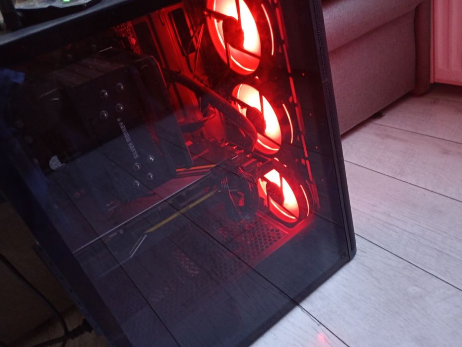 Sprzedam komputer gamingowy + monitor MSI 180hz