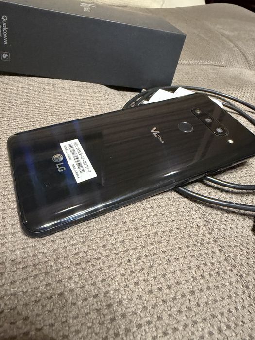 Мобильный телефон LG V409N 128 Гб