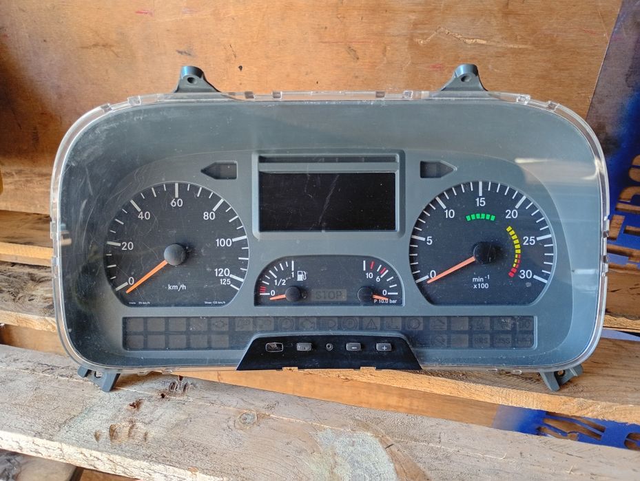 Панелі приладів, тахограф до Мерседес Атего, Аксор,Актрос