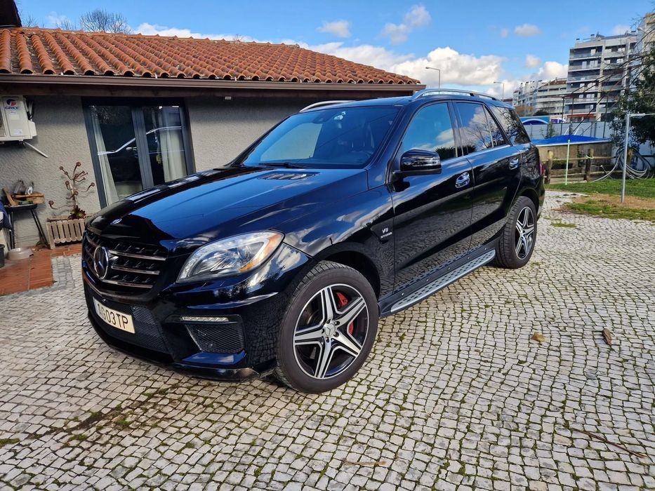 Mercedes-Benz ML 63 AMG 4Matic SpeedshiftFT 7G-TRONIC Performance Package