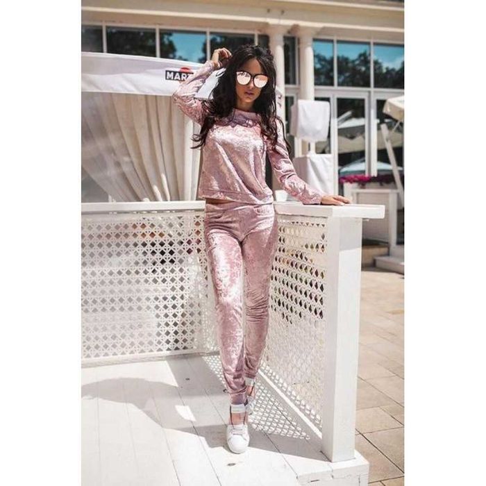 Костюм спортивный джогеры и худи велюровый Reebok  подростковый