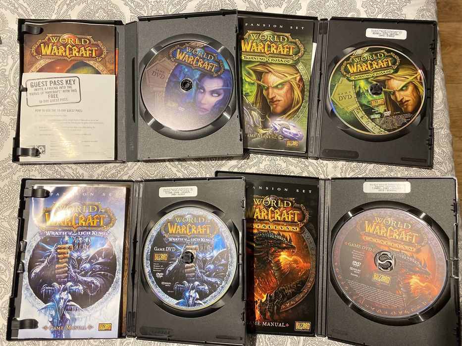 Jogo World of Warcraft + 3 expansoes.