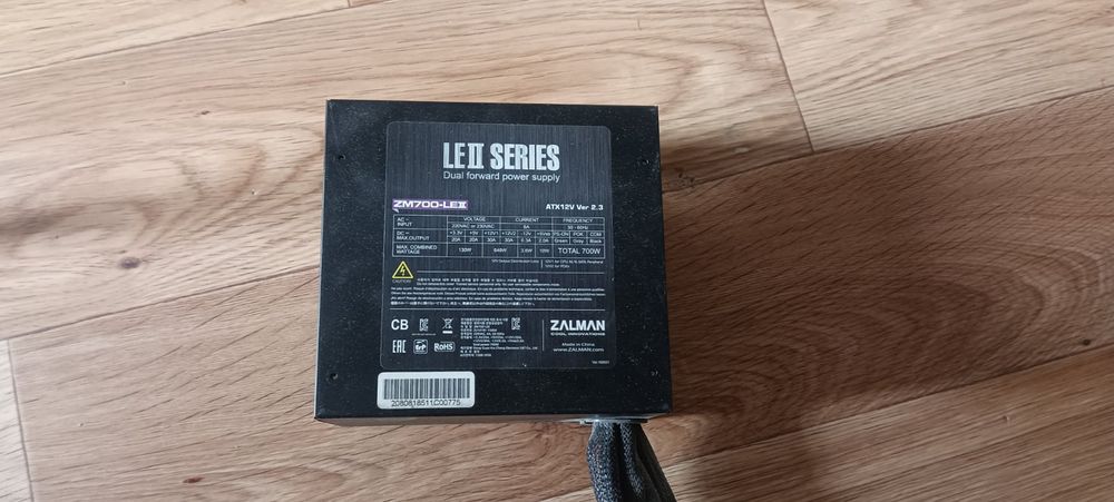 Блок питания для ПК ZM700-LE2