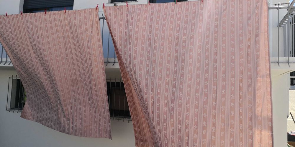 2 cortinas de 235 cm x 237 cm