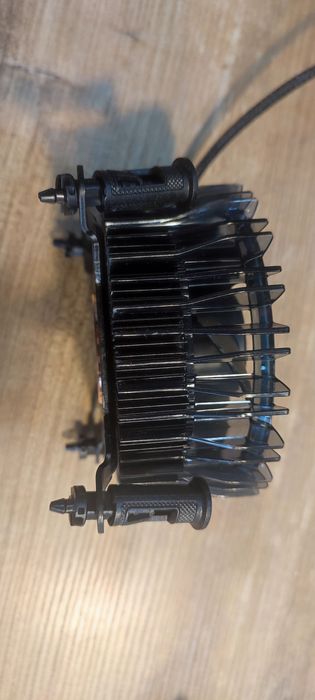 Chłodzenie procesora Intel Laminar RM1