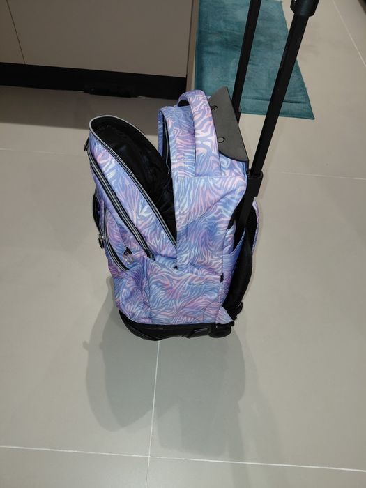 Mochila Totto com rodas