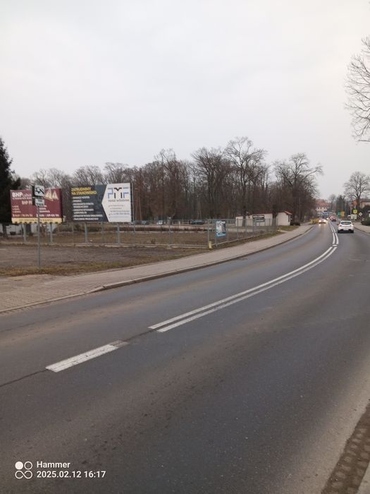 Plac w atrakcyjnej lokalizacji