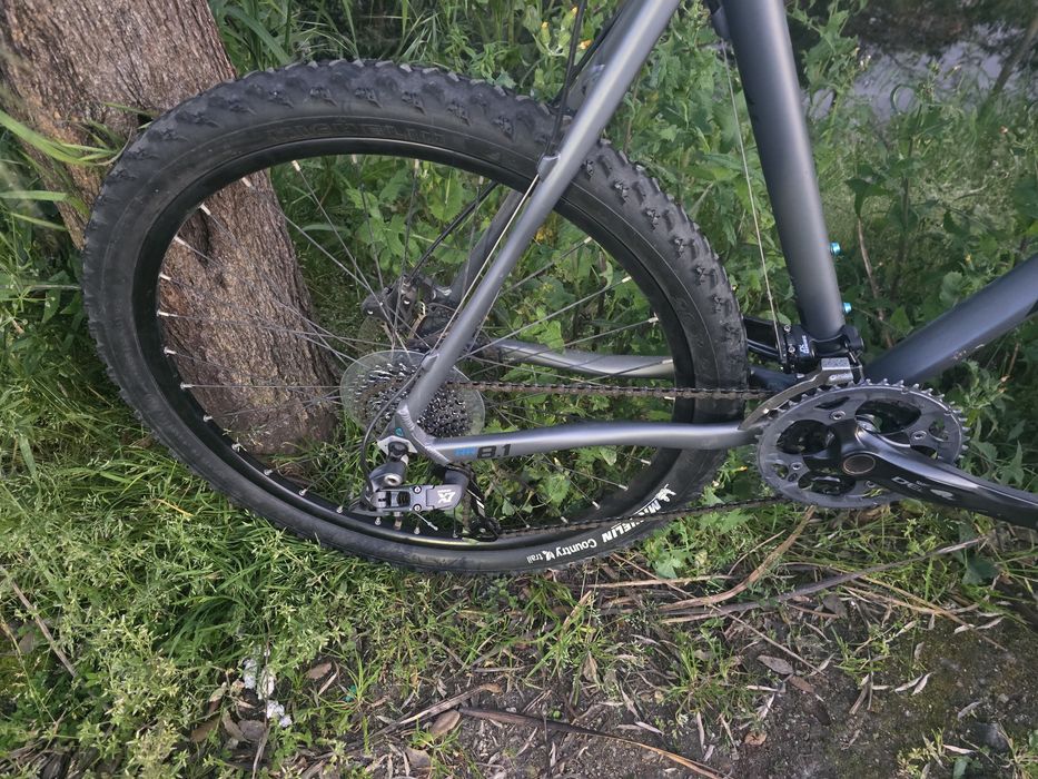 Btt 26 xl 9x3v com rock shox