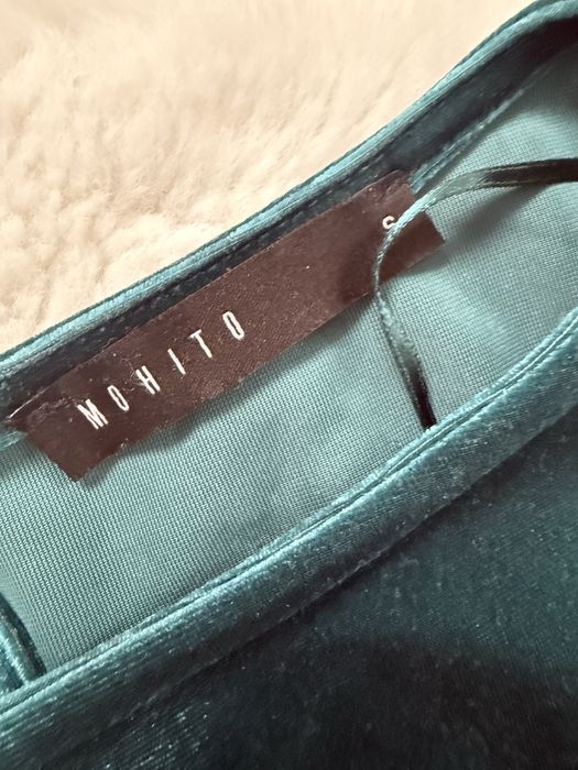 Sukienka welurowa Mohito