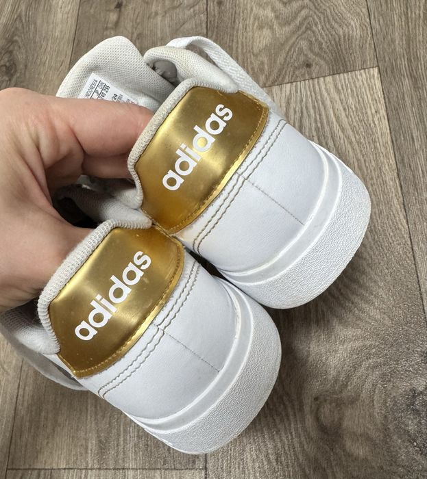 Кеди  білі Adidas