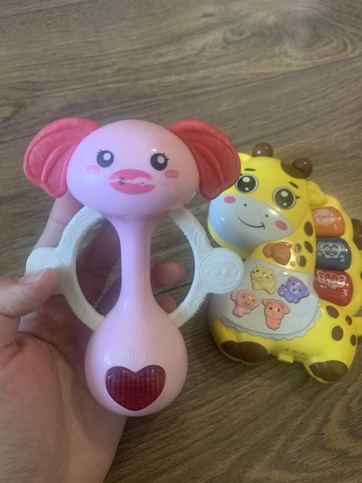 Музичні іграшки ,брязкальця ,гризунці