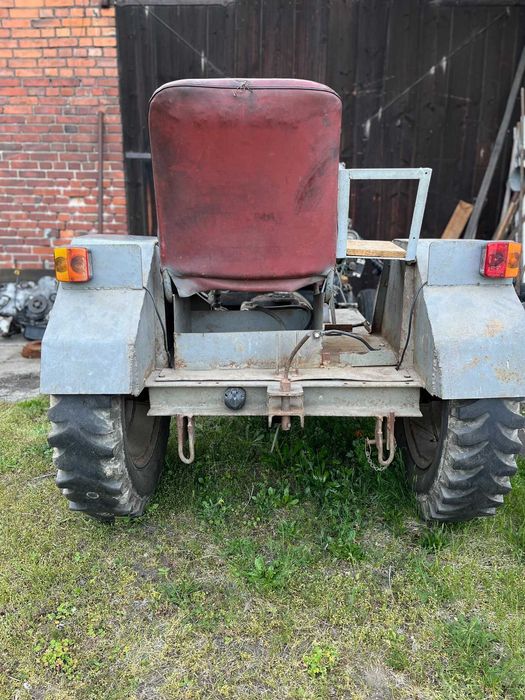 Traktorek Esiok Sam S15