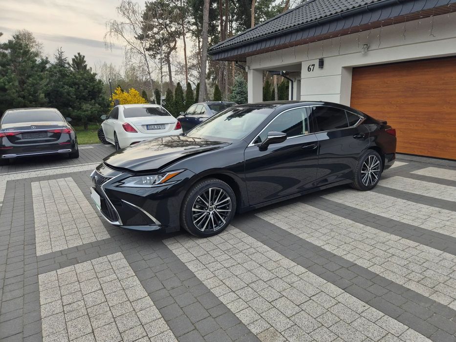 Lexus ES Salon Polska , Uszkodzony , Modelowo 2026 , 4 tys es300h