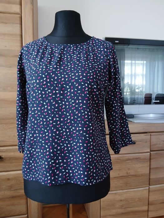 Elegancka  kolorowa bluzka Tatum  40