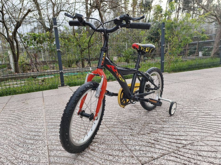 Bicicleta com rodinhas