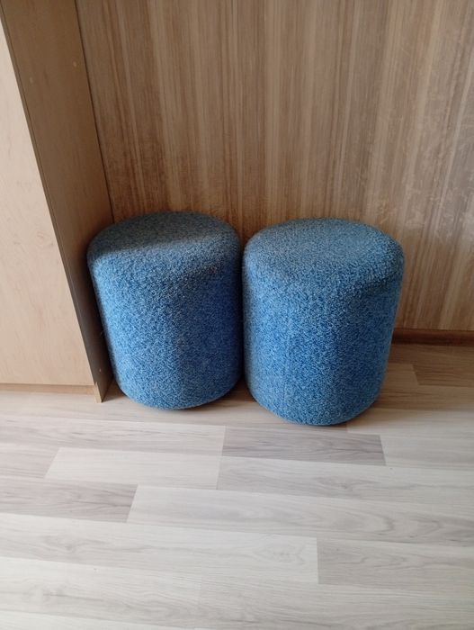 Продам пуфики не дорого. В наявності 2 шт.