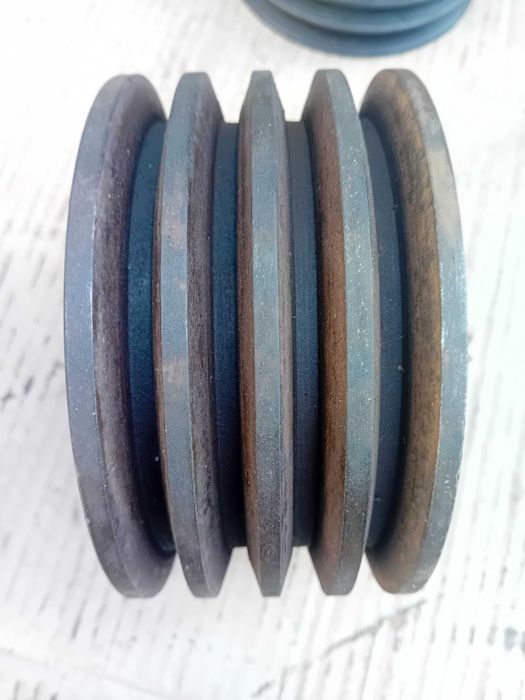 Polia diâmetro externo de 149mm ,4 canais,  furo 38mm
