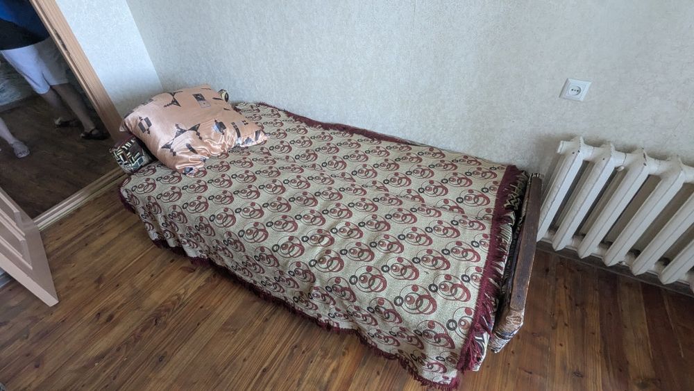 2 дивана розкладні