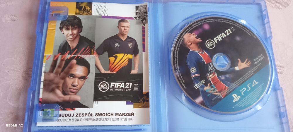 Gra ps4 FIFA 21.
