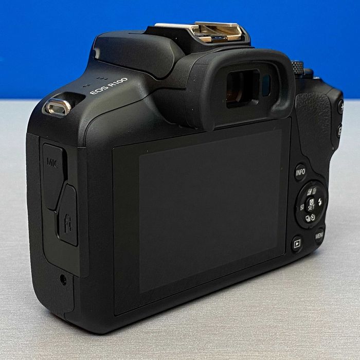 Canon EOS R100 (Corpo) - 24.1MP