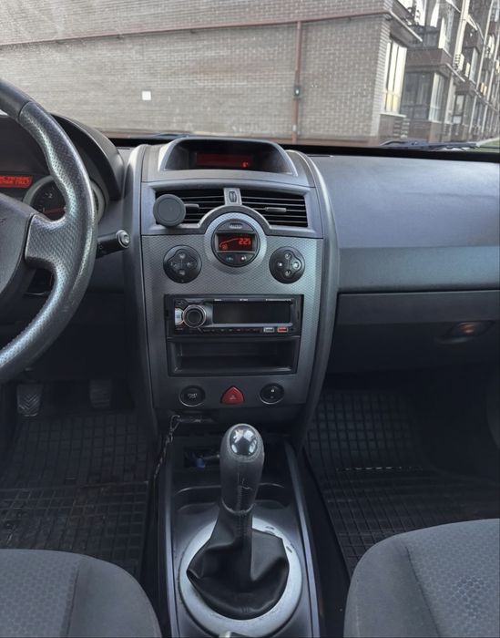 Продам рено меган 2 1.5 DCI K9K