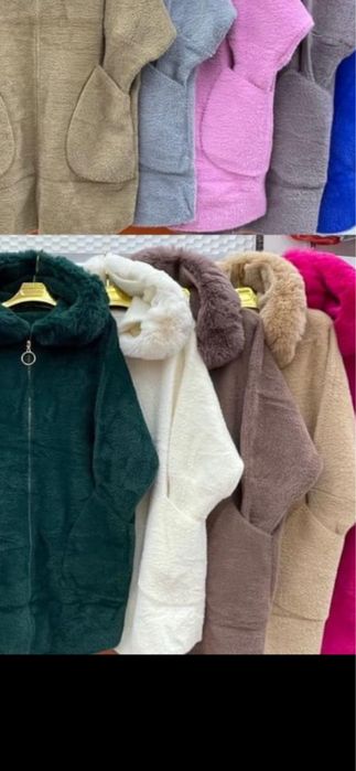 Płaszcz alpaka z kapturem i futerkiem kolory