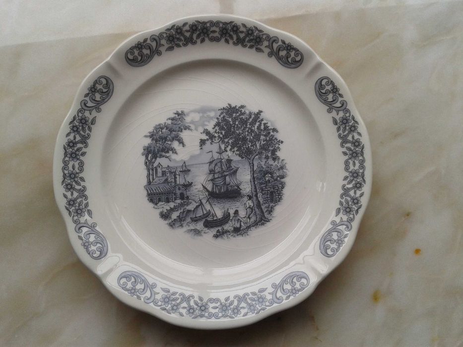 Prato Sacavém motivo Marinha