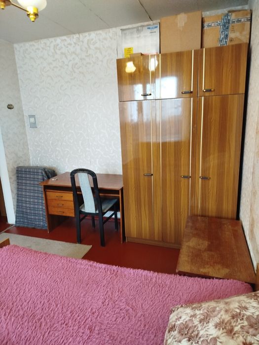 Здаю дві кімнати у 3- кімнатній квартирі на Виноградарі без господаря