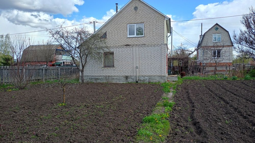 Пропонуємо до продажу садовий будинок на околиці Фастова.