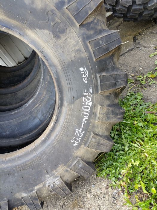 Opony  1200- 20   Stomil Poznań