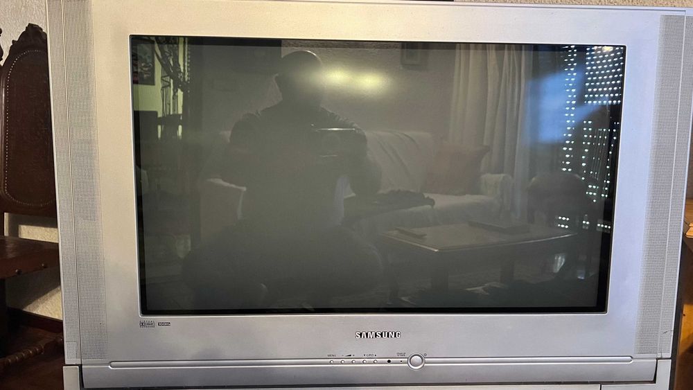 TV Samsung CRT 31"