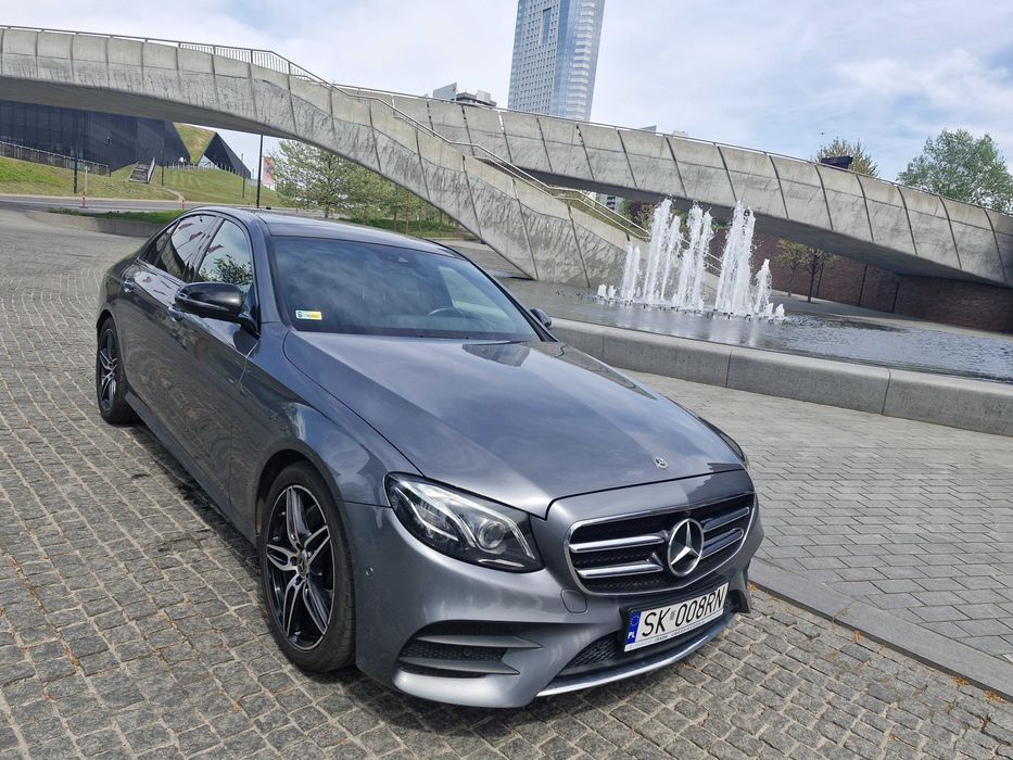 auto do ślubu Mercedes E