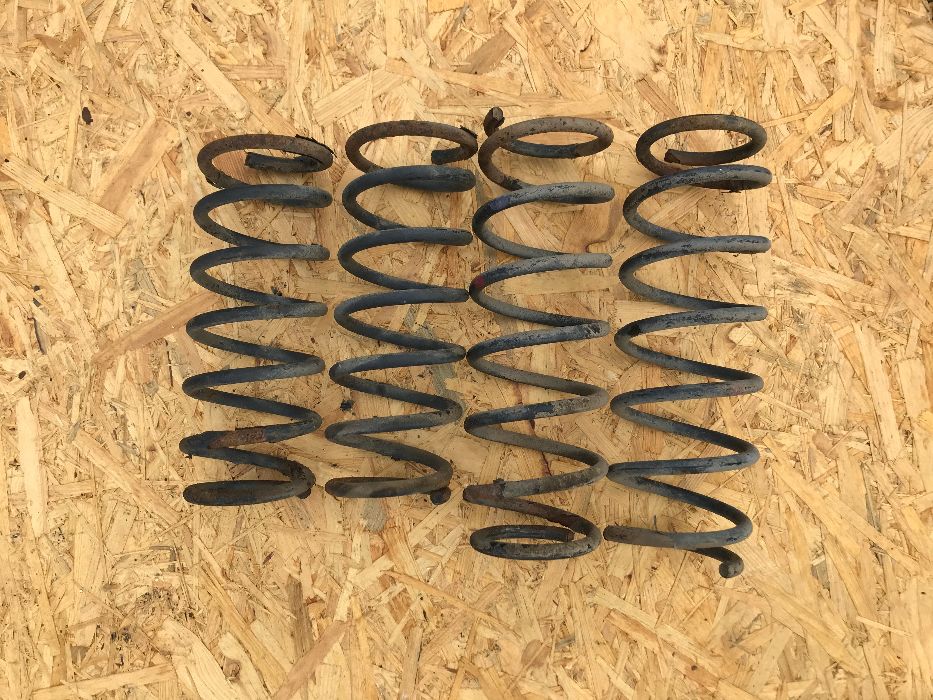 suzuki jimny spreżyny