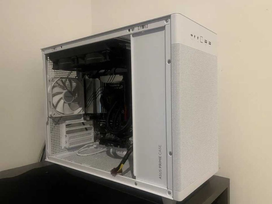 Obudowa ASUS Prime mATX AP201 szklany panel typ mesh Biała + Corsair + kable SATA