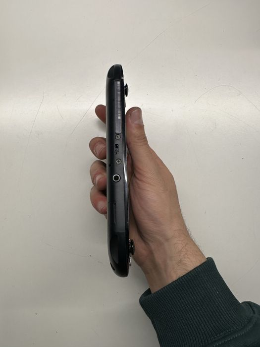 Psvita slim + carregador + fifa football