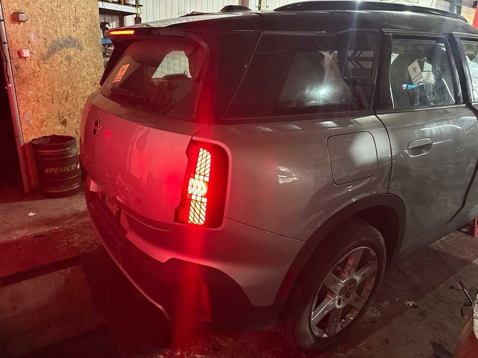 Розбірка запчастини MINI Countryman U25 2026 SILVER (C6B)