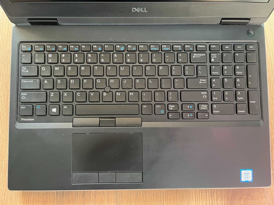 Dell Precision 7530 i7 8750 / 32GB / Nvidia Quadro P1000 4GB / 256 GB / 1 TB