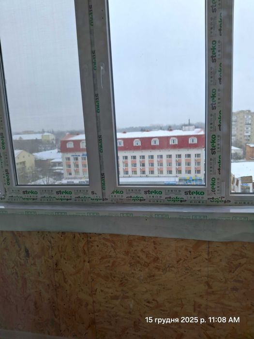 Гарна двокімнатна квартира напроти "Сільпо".Світло є