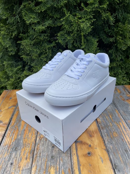 Женские кроссовки calvin klein ( ck women's sneaker white) 8US-25cm