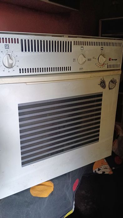 Fogão a gás e elétrico